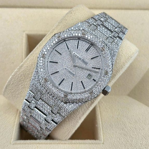 Audemars Piguet Royal Oak 15400ST Custom Diamond Set