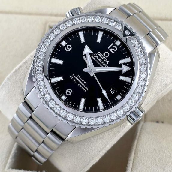 Omega Seamaster Planet Ocean 600M Factory Diamond Bezel