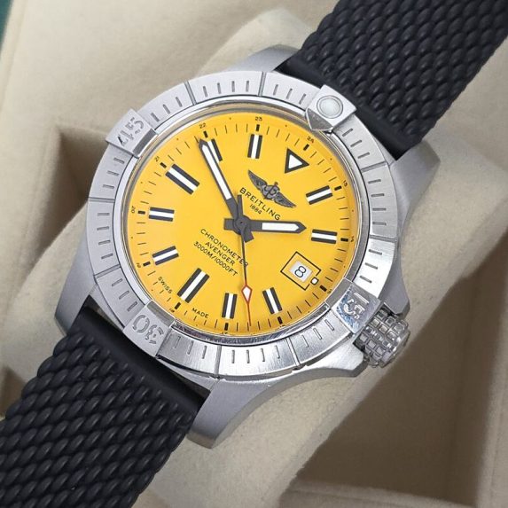 Breitling Avenger Seawolf A17319101I1X2