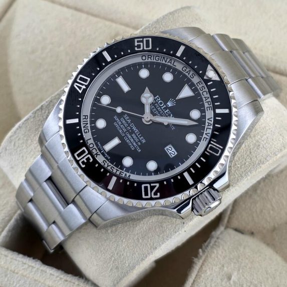 Rolex Sea-Dweller Deepsea 116660
