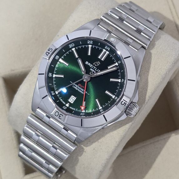 Breitling Chronomat GMT 40 Green Dial NEW 2026