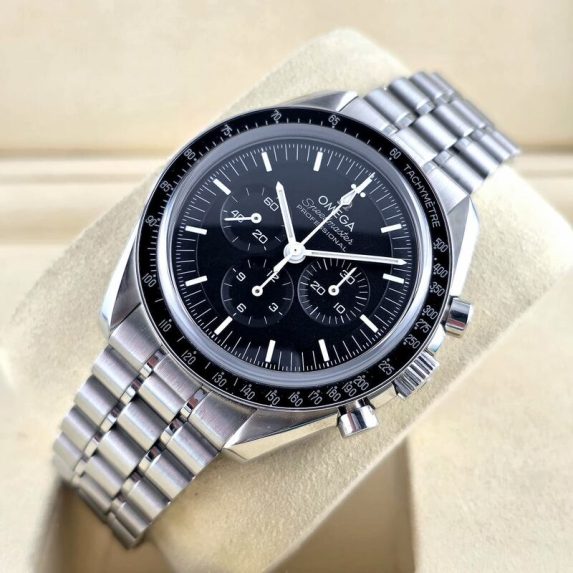 Omega Speedmaster Moonwatch Sapphire