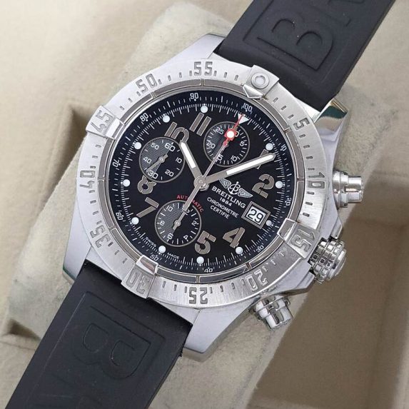 Breitling Avenger Skyland A13380