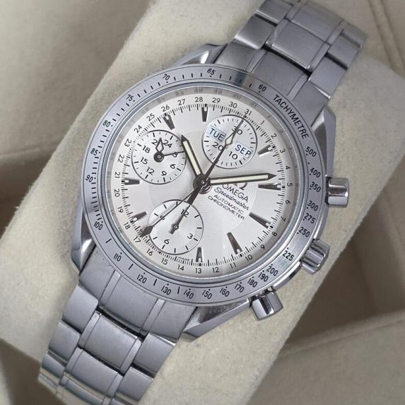 Omega Speedmaster Day Date 3221.30.00