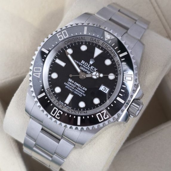 Rolex Sea-Dweller Deepsea 136660