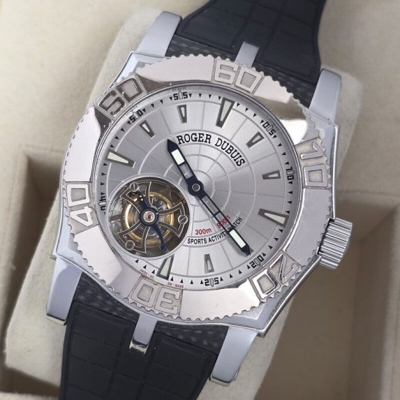 Roger Dubuis Easy Diver SE48 029 White Gold Steel Tourbillon