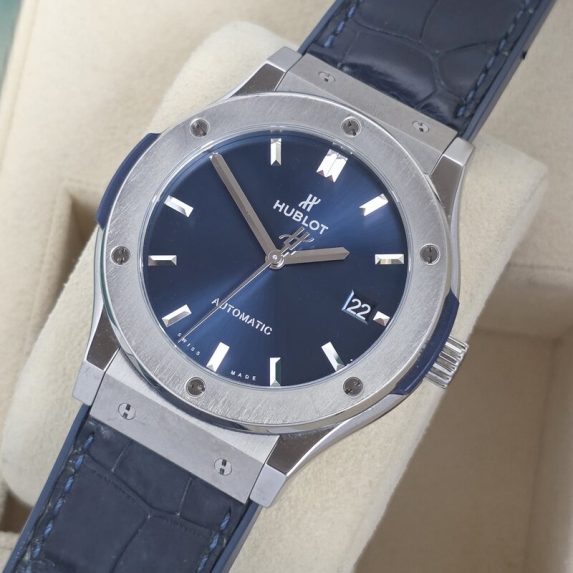 Hublot Classic Fusion 45 Titanium Blue 511.NX.7170.LR