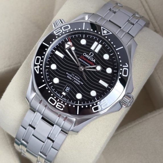 Omega Seamaster Diver 300 M Black 210.30.42.20.01.001
