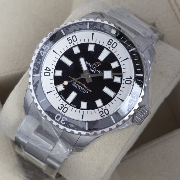 Breitling Superocean Automatic 44 Collingwood Limited Edition 2026