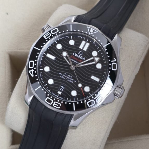 Omega Seamaster Diver 300 M Black 210.32.42.20.01.001