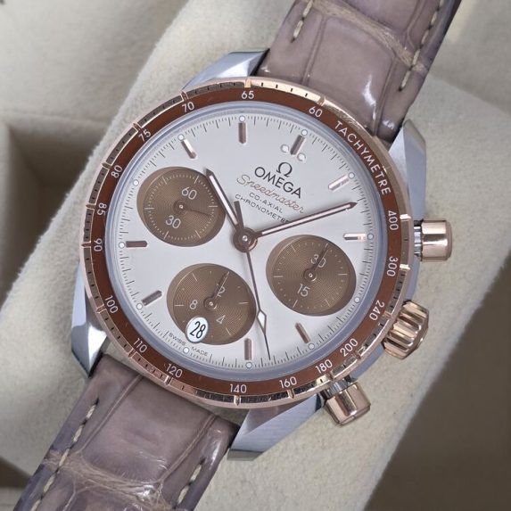 Omega Speedmaster Chronograph Co-axial Sedna Steel 324.23.38.50.02.002