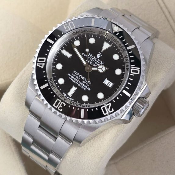 Rolex Sea-Dweller Deepsea 116660 B&P (2013)
