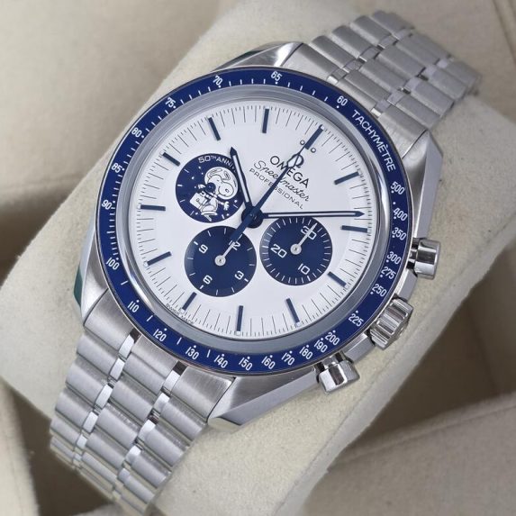 Omega Speedmaster Silver Snoopy Award 50th Anniversary 2026 NEW