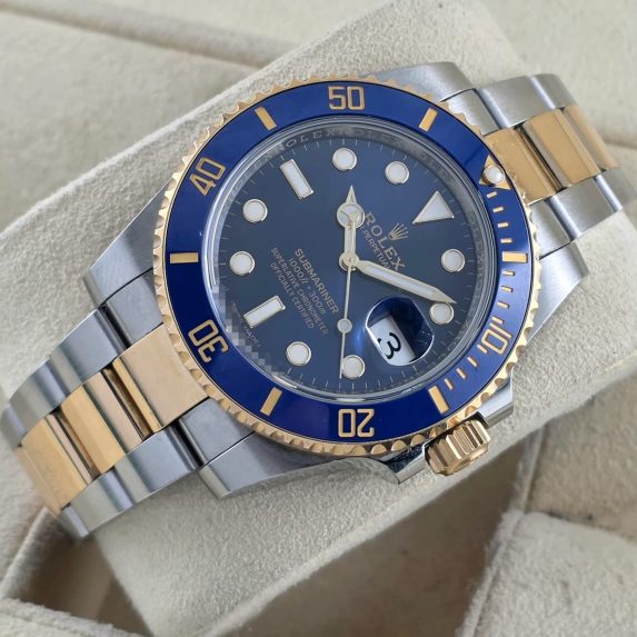 Rolex Submariner 40 116613LB Bluesy 2017