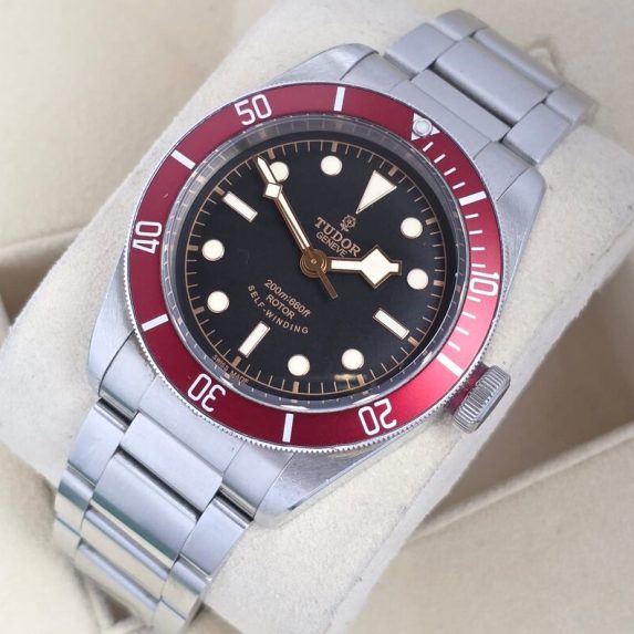 Tudor Black Bay Heritage 79220R Smiley